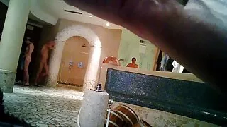 Megane Lopez proovib mature lesbi porno kergejõustiklastega topelt tungimist.