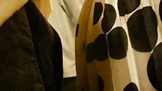 Latina ärkab alates esimese klassi Sugu Diivanil. lesbi hot xxx