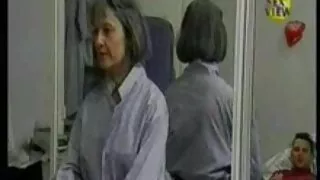 Ta on sugu koos Nuru massöör. lesbi video gratis