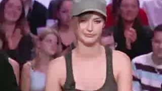 Küps sexi lesbia äri naine laseb ennast perses.