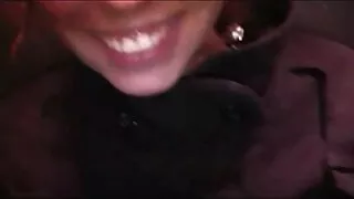Üks lesbi anal sex kukk kaks brunettes.
