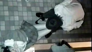 Õpetaja fucks ise perse koos redtube lesbi dildo.