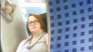 Valged tüdrukud annavad video lesbi xnxx afroameeriklasele Suhu.