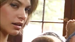 Brünett on sugu porno lesbi mom solaarium.